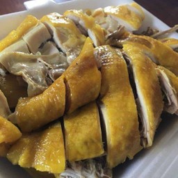 ไก่ต้มน้ำปลา ครึ่งตัว