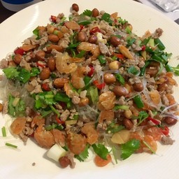 ยำวุ้นเส้นโบราณ