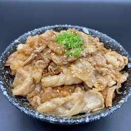 ข้าวหน้าหมูผัดญี่ปุ่น