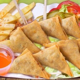 CHICKEN SAMOSA