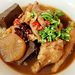 ก๋วยเตี๋ยวไก่มะระ (เนื้ออก-ปีกบน-ตีน-เลือด)