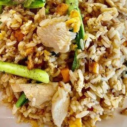 ข้าวผัดไก่