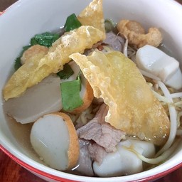 เกาเหลาต้มยำหมู