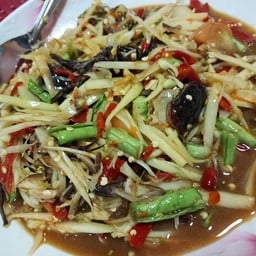 ร้านบะหมี่ชายสี่  &  ธิดาส้มตำ  &  เล้งแซบ  ( ตรงข้ามโรมแรม  Grand  Garden  ) บ้านฉาง