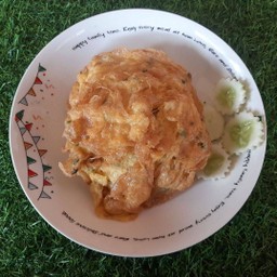 ข้าวไข่เจียวยำปลากระป๋อง