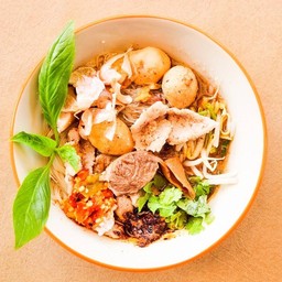 เตี๋ยวเรือต้นคูณ