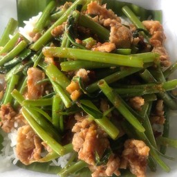 พริกแกงหมูผักบุ้ง