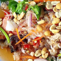 ยำวุ้นเส้นทะเล