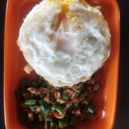 กะเพราหมู