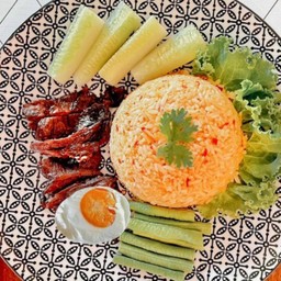 ข้าวผัดน้ำพริกตาแดงเนื้อ