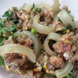 ก้อยหมูดิบ