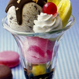 ซันเดย์ รอยัล (ไอศกรีม 2 ก้อน)
