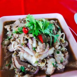 ลาบหมูน้ำตก