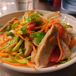 ยำหมูยอ