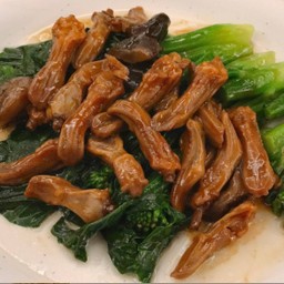 ลิ้นเป็ดอบยอดผัก