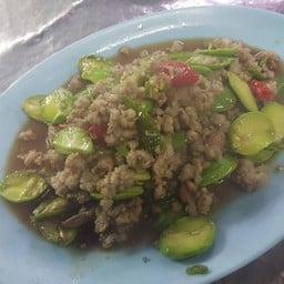 สตอผัดกะปิเป็นกับ