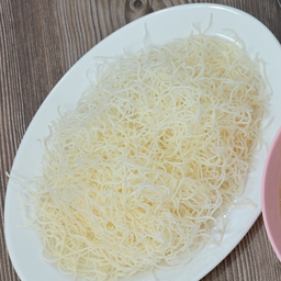 หมี่กรอบขาว