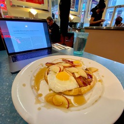 Fran's Restaurant and Bar