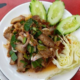 น้ำตกหมู