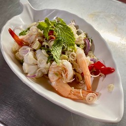 กุ้งพล่า