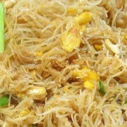 เส้นหมี่ผัดไข่