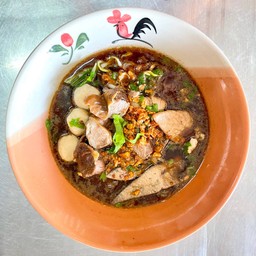 ก๋วยเตี๋ยวเรือหมูน้ำตก