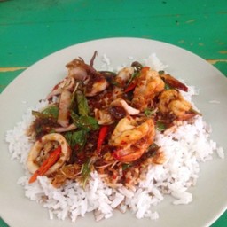 ผัดพริกเผาราดข้าว
