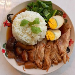 ข้าวขาหมูเพิ่มไข่