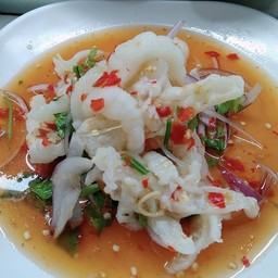 ยำเล็บมือนาง