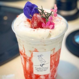 สตรอว์เบอร์รี่เฟรชมิลค์