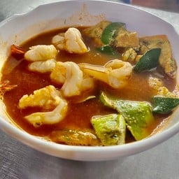 แกงส้มไข่ปลา+กุ้งชะอม