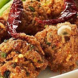 ลาบหมูทอด6ก้อน