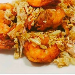 กุ้งทอดกระเทียม