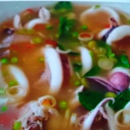 ต้มยำปลาหมึก