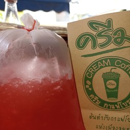 สตอเบอรี่ โซดา