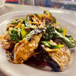 ปลาดุกทะเลผัดฉ่า