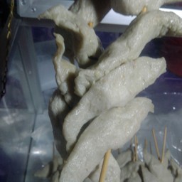 เจ๊อ้อย ลูกชิ้นทอด