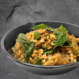 วุ้นเส้นผัดกะเพรา