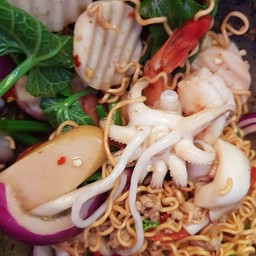 ยำมาม่า