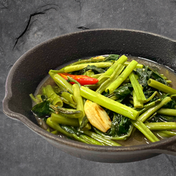 ผัดน้ำมันหอย (ไม่พริก)