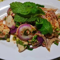 ลาบไก่ยอ