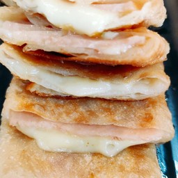 โรตีแฮมไก่ชีส(เชดด้า)