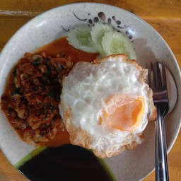 ป้าจินต์ข้าวไข่เจียว ทรีพาร์ค