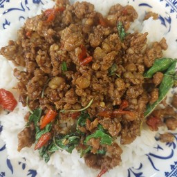 ข้าวผัดกะเพราหมูสับ