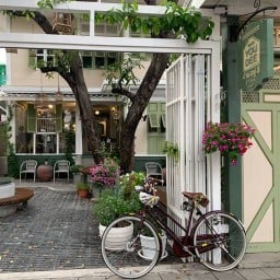 บ้านอยู่ดี แอทตีทอง แอทตีทอง