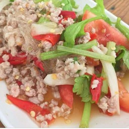 ยำวุ้นเส้นกุ้งหมึก