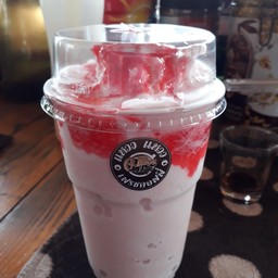 นมสด สตอเบอรี่