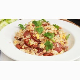 ข้าวผัดกุนเชียง