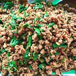 ข้าวผัดกะเพรา หัวโบราณ คีรีวงศ์