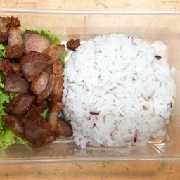 ข้าวหน้าหมูสามชั้นทอด